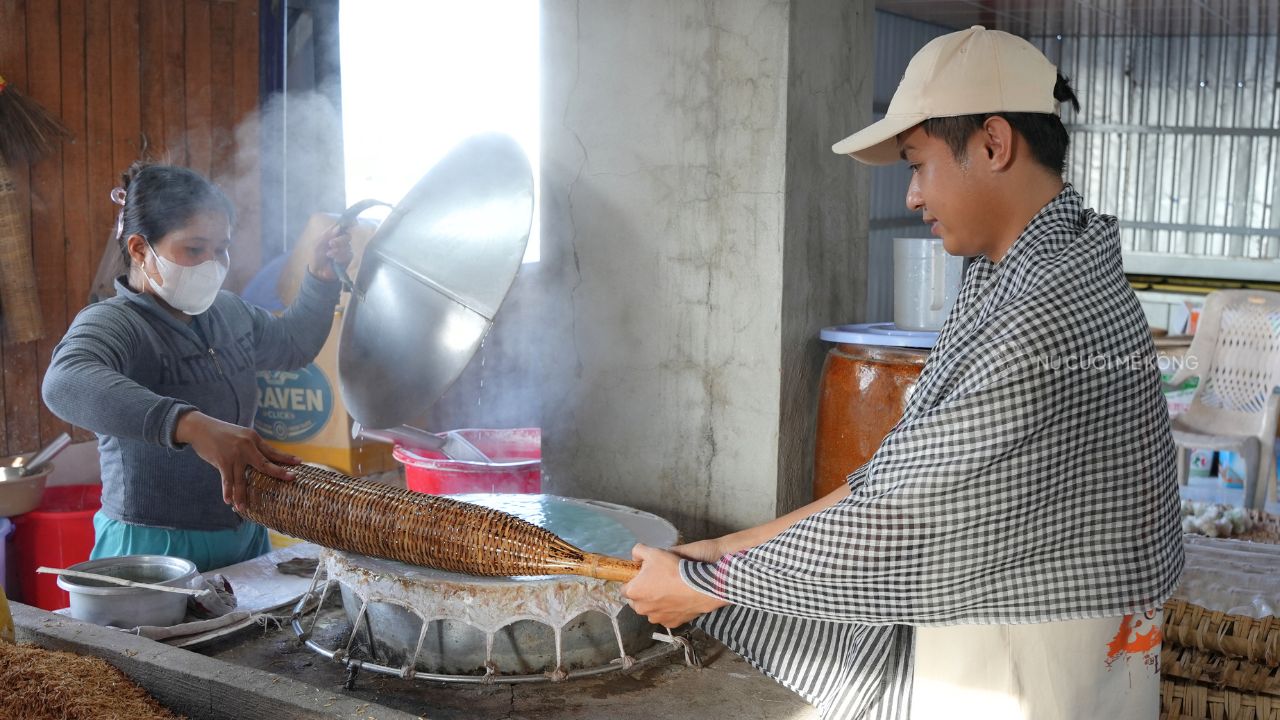 Chợ nổi Cái Răng: Cẩm nang du lịch trải nghiệm hoàn hảo 2025 81 lò hủ tiếu cần thơ 2024