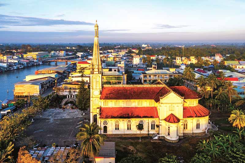 Kinh nghiệm du lịch Tiền Giang - Top 16 điểm đến hấp dẫn 2025 39 Nhà thờ Cái Bè Tiền Giang