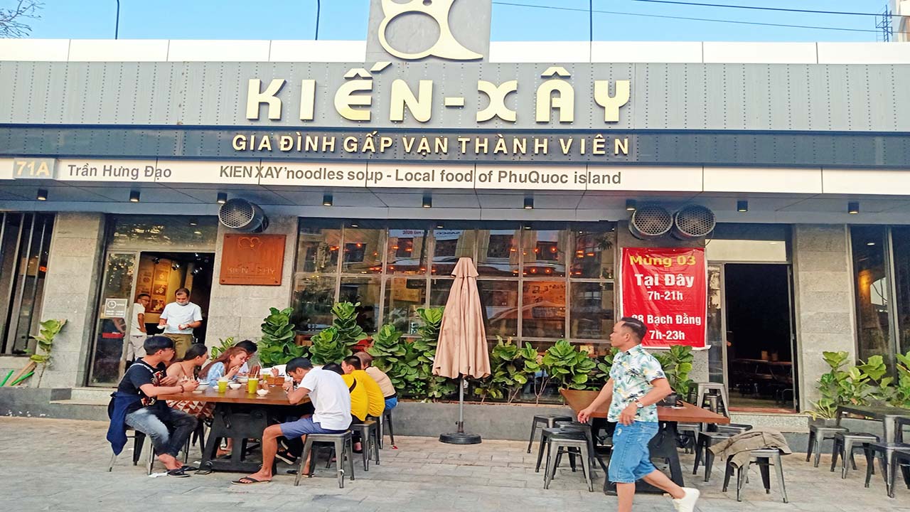 Bún quậy ở Kiến Xây