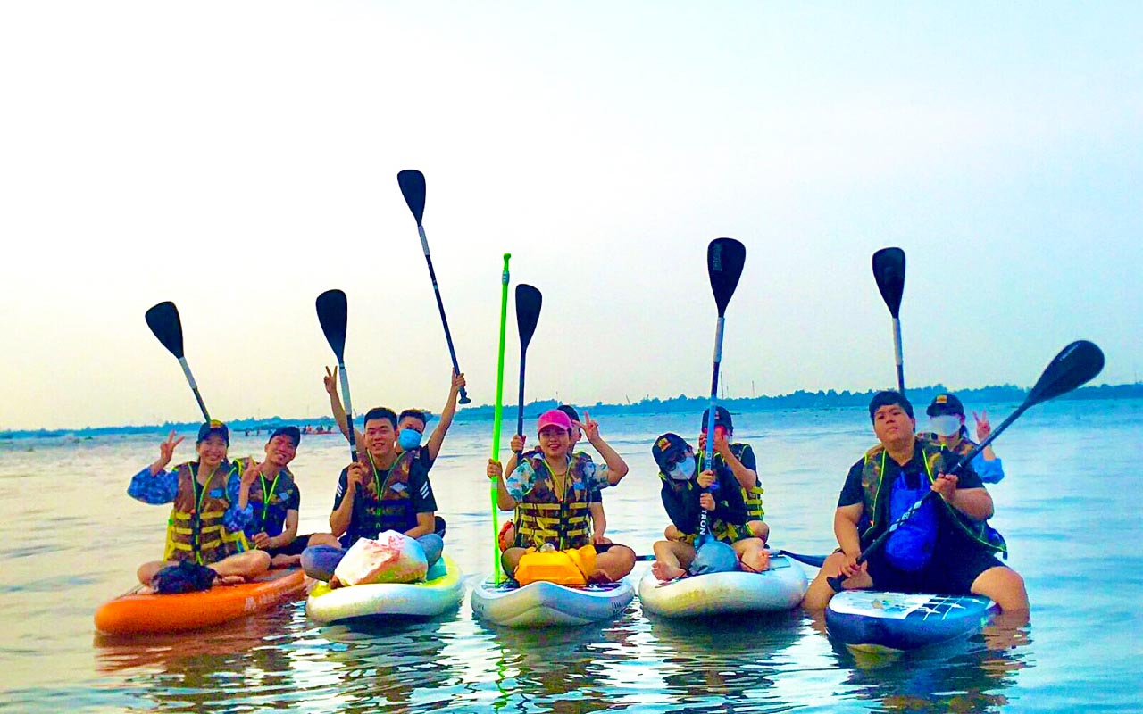 Chèo SUP ở Cần Thơ - Môn thể thao sông nước hấp dẫn (2025) 21 Tour chèo SUP cắm trại