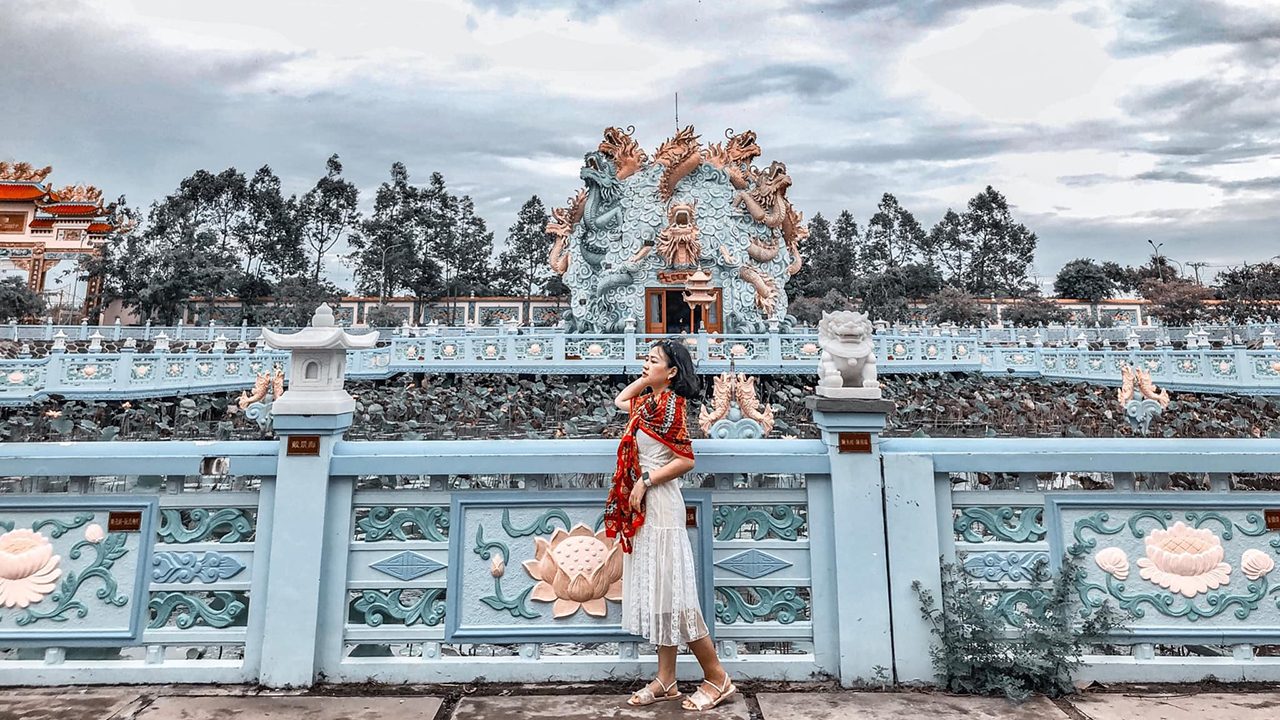 Chùa Huỳnh Đạo Châu Đốc - Khám phá ngôi chùa tuyệt đẹp 15 Chùa ở An Giang thu hút các bạn trẻ đến check in