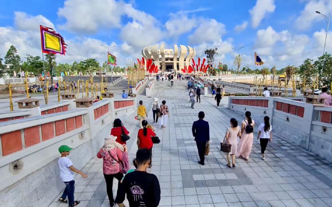 Đền thờ vua Hùng tại Cần Thơ - Điểm đến nổi bật năm 2025 14 Du lịch Đền Hùng Cần Thơ
