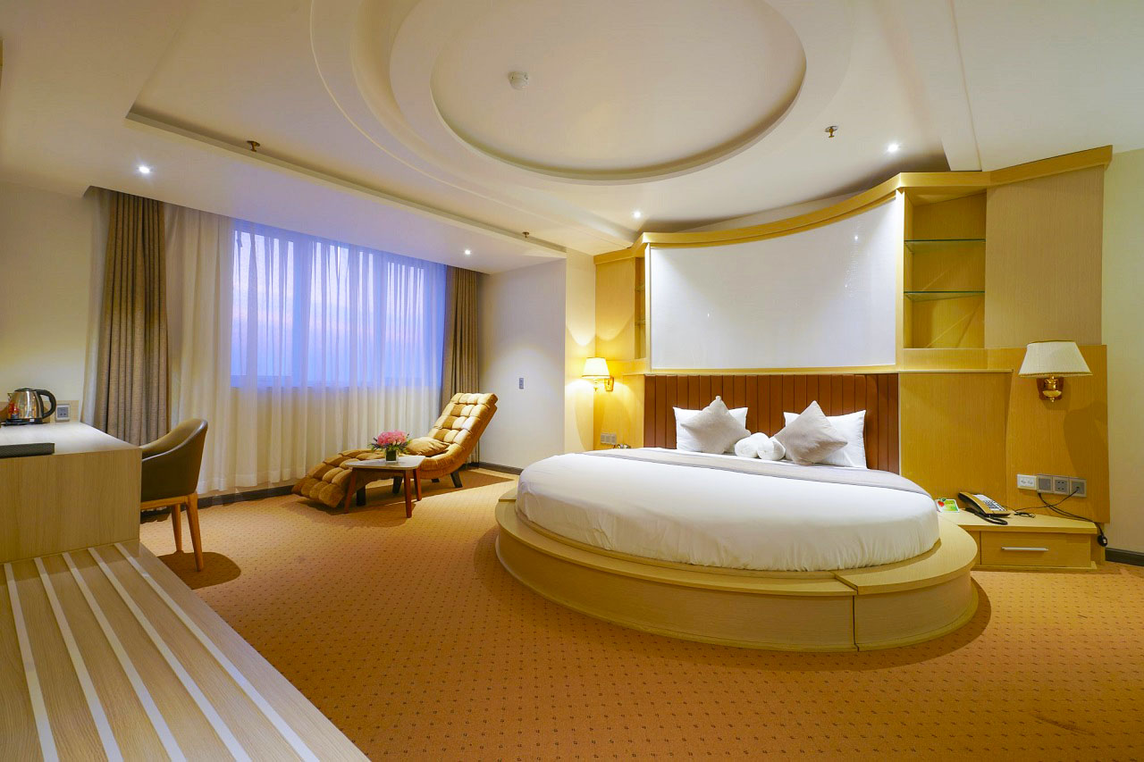 Khách sạn Cần Thơ - Top 10 khách sạn "xịn sò" nhất 2025 39 Holiday One Hotel