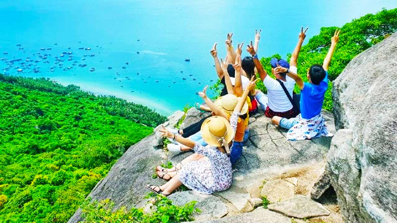 Khám phá Ma Thiên Lãnh – Chinh phục ngọn núi bí ẩn ở Hòn Sơn 21 Ma Thiên Lãnh cực đẹp tại Hòn Sơn