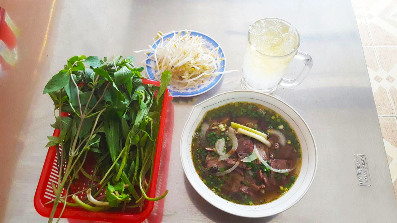 Top 15 quán phở bò ngon ở Cần Thơ - Đậm đà hương vị miền Tây 31 Phở tàu bay