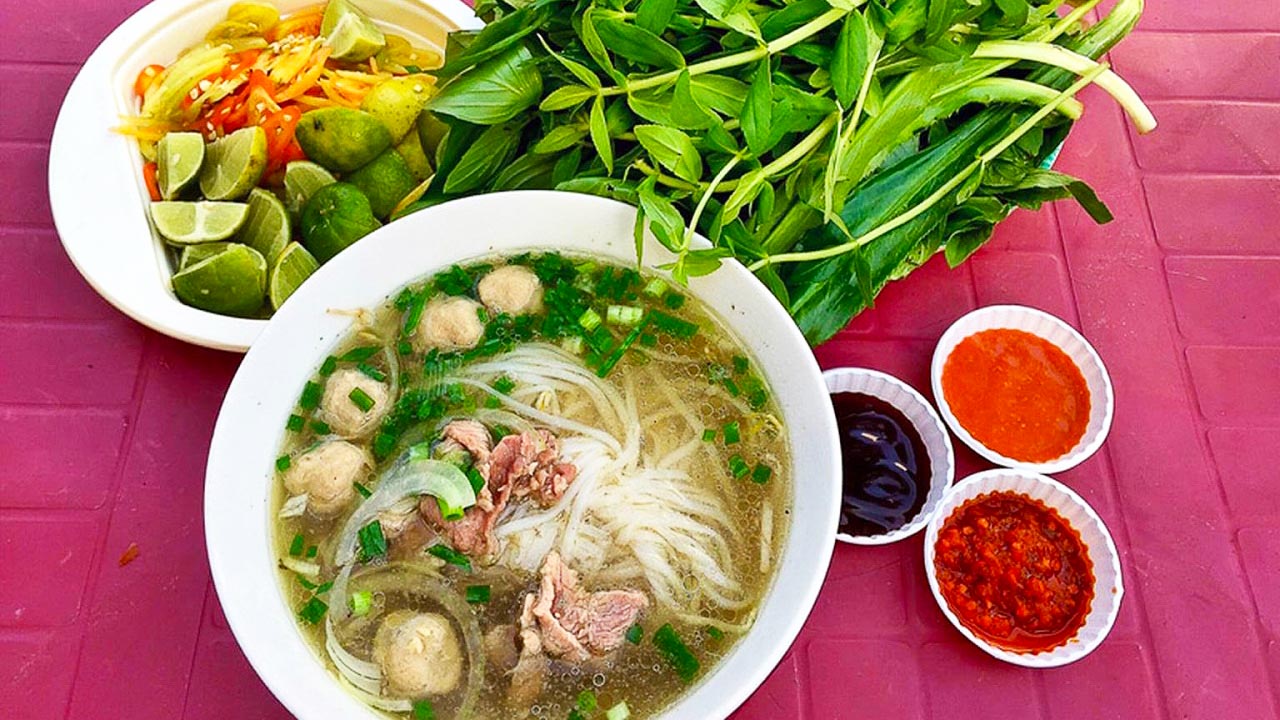 Top 15 quán phở bò ngon ở Cần Thơ - Đậm đà hương vị miền Tây 26 Quán phở ở Cần Thơ