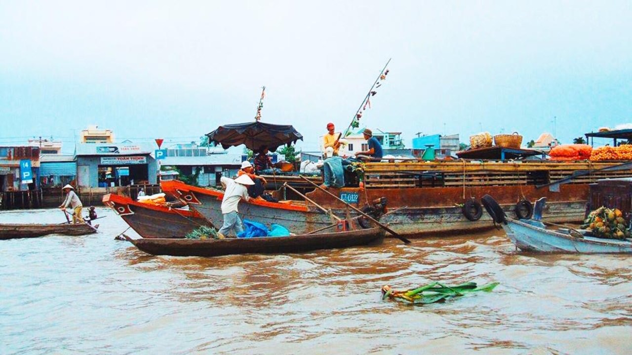 Chợ nổi Cái Bè Tiền Giang - Kinh nghiệm du lịch từ A đến Z (2025) 27 Tham quan chợ nổi