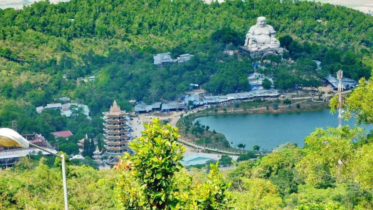 Chùa Bánh Xèo An Giang - Viếng Thiền viện Đông Lai (2025) 41 Thất Sơn Bảy Núi
