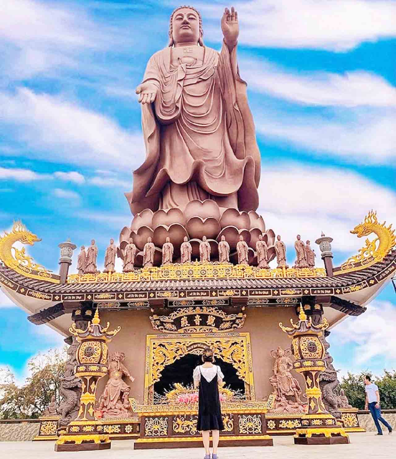 Chùa Kim Tiên An Giang - Vãng cảnh chốn bồng lai "Bảy Núi" 32 Tượng Phật khổng lồ